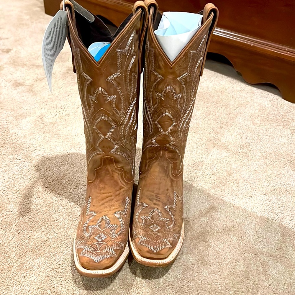 NIB Lane Saratoga square boots sz 8.5